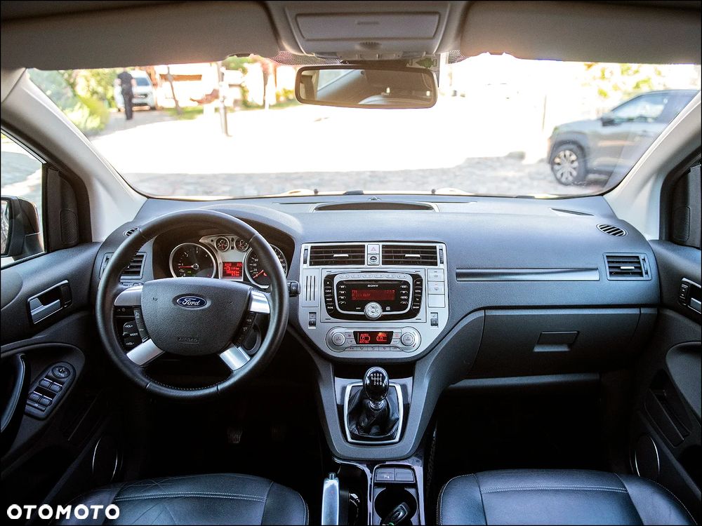 Ford Kuga - 14