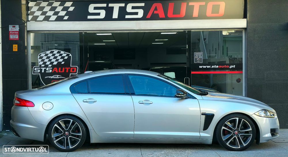 Jaguar XF 2.2 - 12