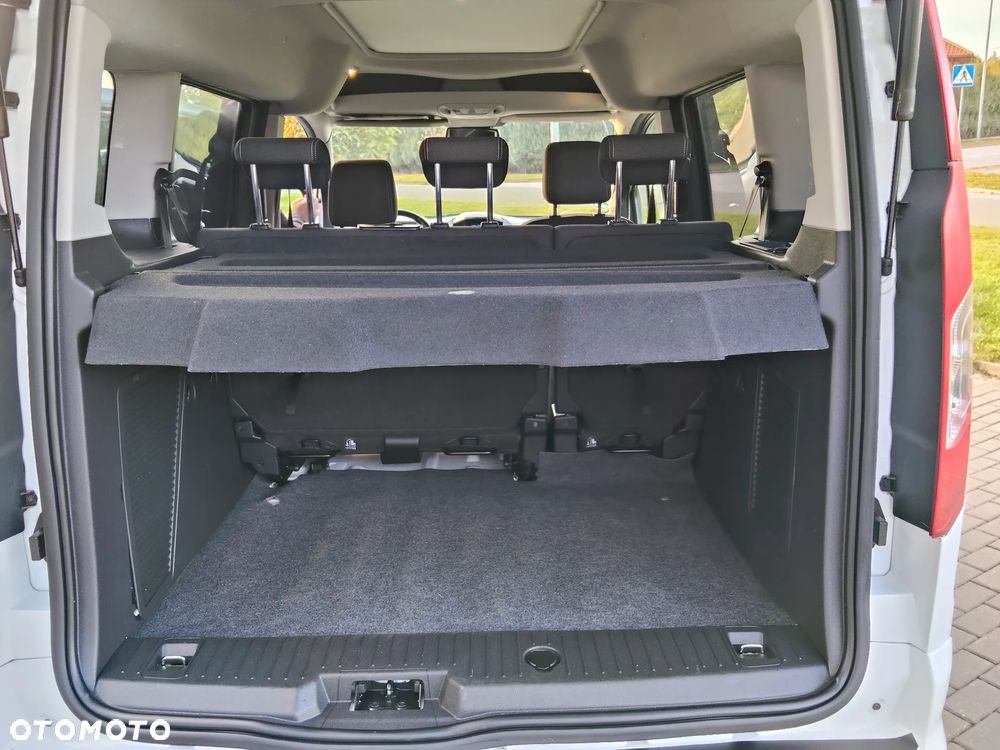 Ford Tourneo Connect - 26