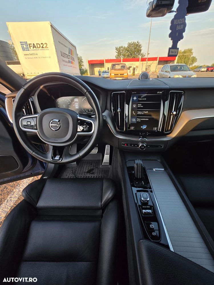 Volvo XC 60 - 4