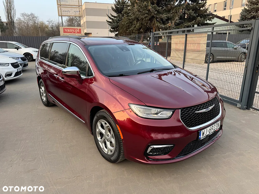 Chrysler Pacifica - 23