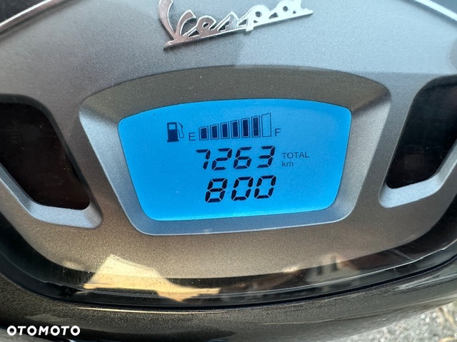Vespa Primavera - 9