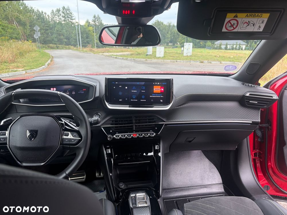 Peugeot 2008 Hybrid 136 e-DSC GT - 8