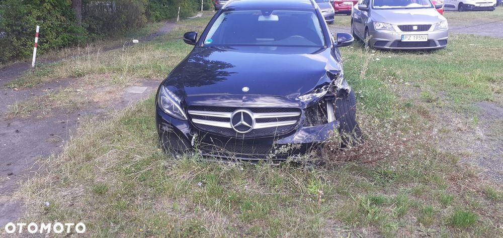 Mercedes-Benz Klasa C 250 (BlueTEC) d 4Matic 7G-TRONIC - 15