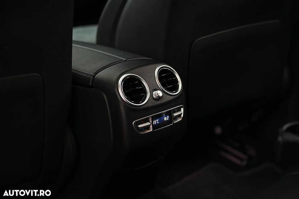 Mercedes-Benz GLC Coupe 200 d 4Matic 9G-TRONIC AMG Line - 39