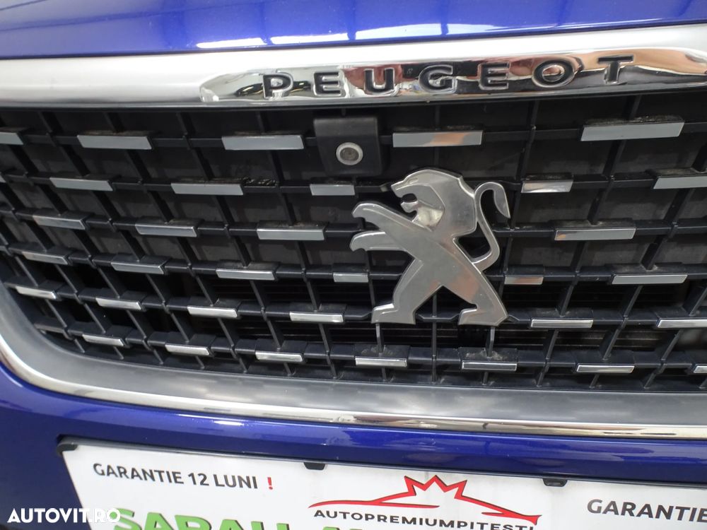 Peugeot 3008 1.2 PureTech Turbo S&S GT-Line - 23