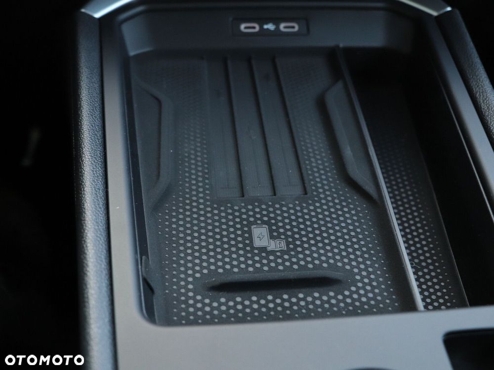 Volkswagen T-Roc - 19