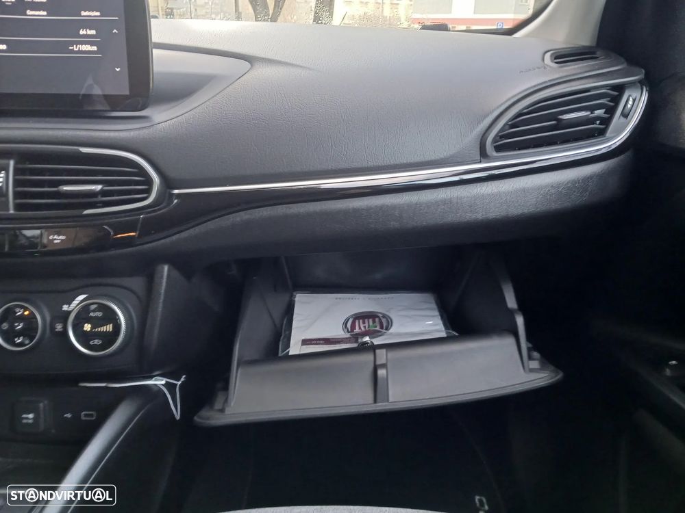 Fiat Tipo Station Wagon Cross 1.5 GSE T4 Cross DCT - 24