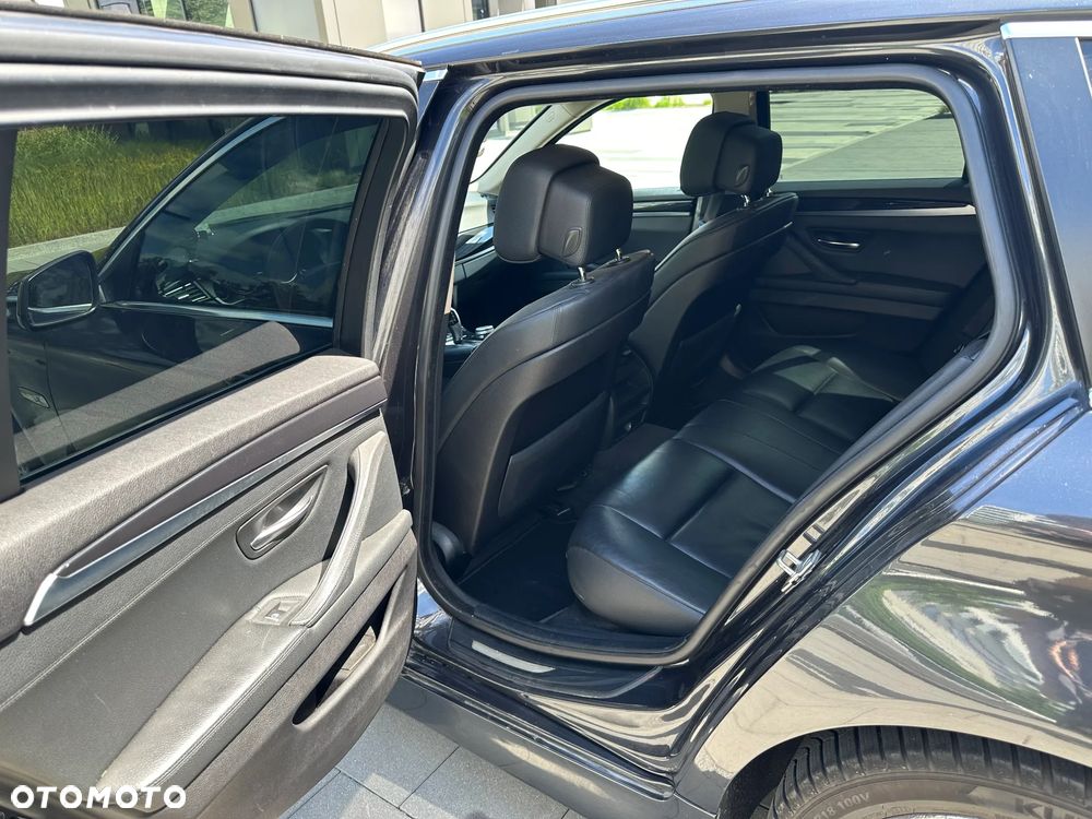 BMW Seria 5 520d - 14