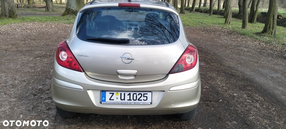 Opel Corsa 1.2 16V Enjoy - 36