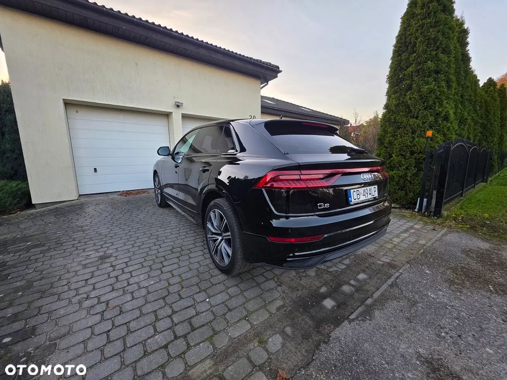 Audi Q8 - 12