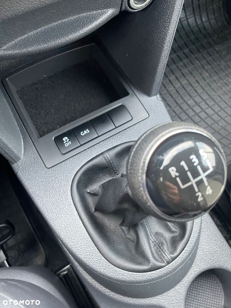 Volkswagen Caddy - 27