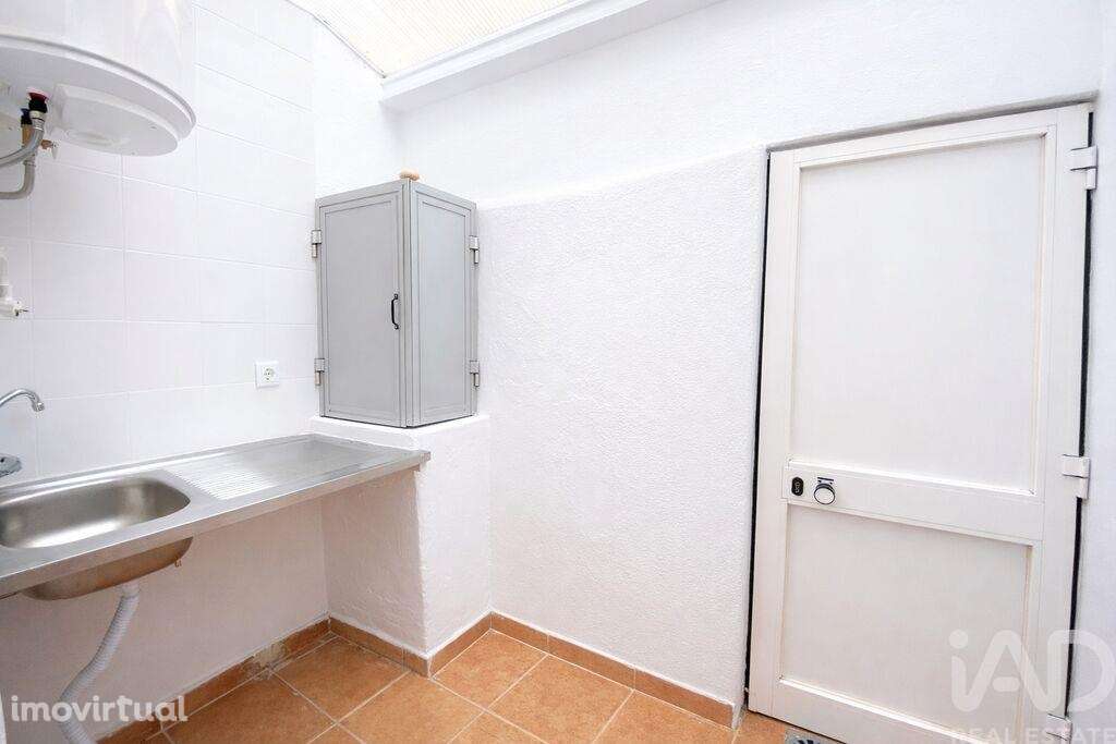 Casa / Villa T2 em Faro (Sé e São Pedro) de 64,00 m2 - Grande imagem: 3/11