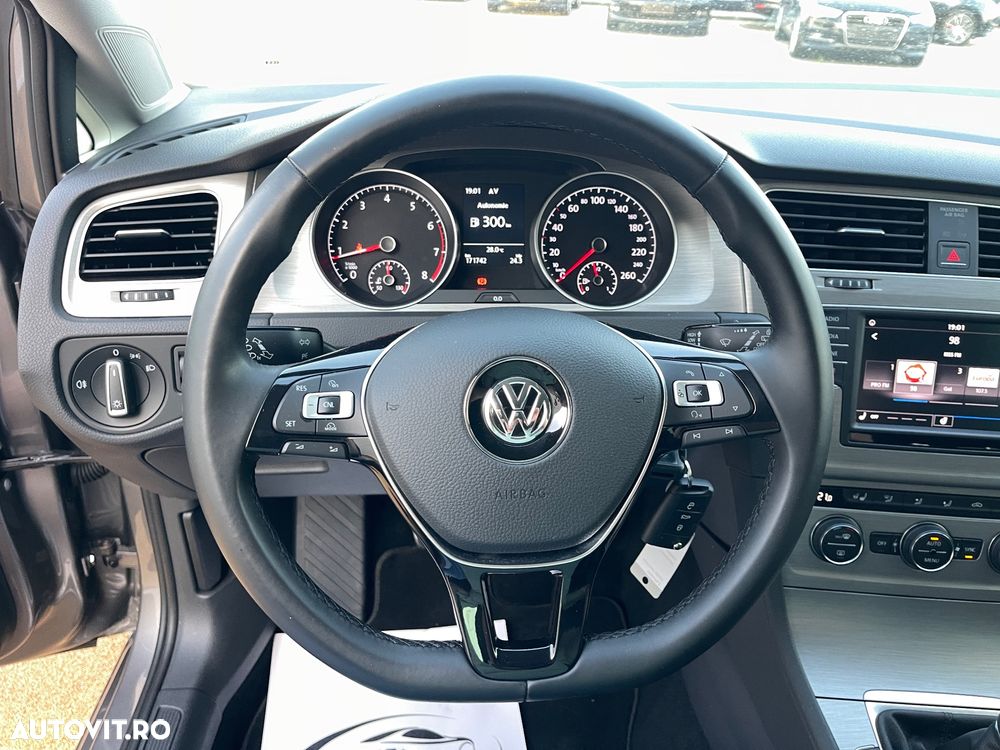 Volkswagen Golf 1.4 TSI BlueMotion Technology Comfortline - 38