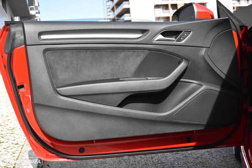 Audi A3 Cabrio 2.0 TDi S-line - 28