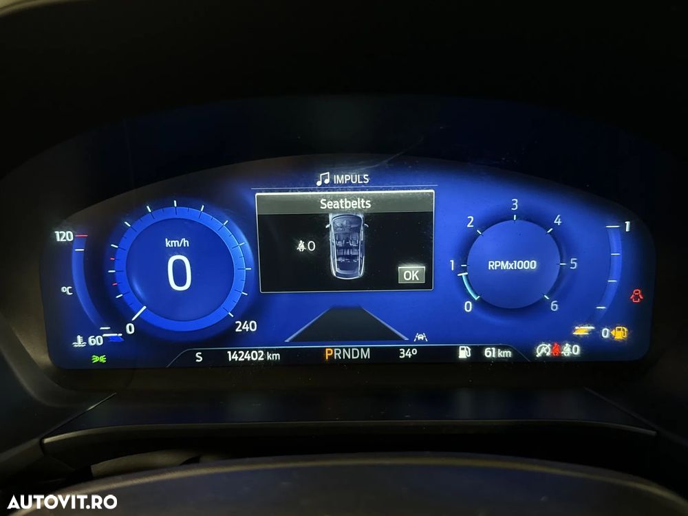 Ford Kuga - 11