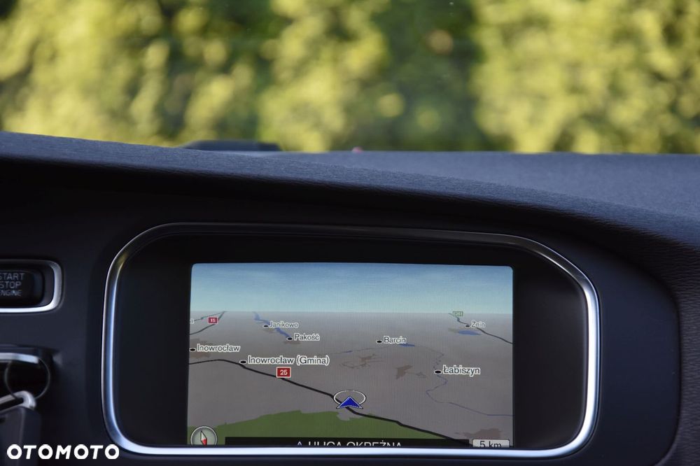 Volvo V40 D4 Drive-E Momentum - 14