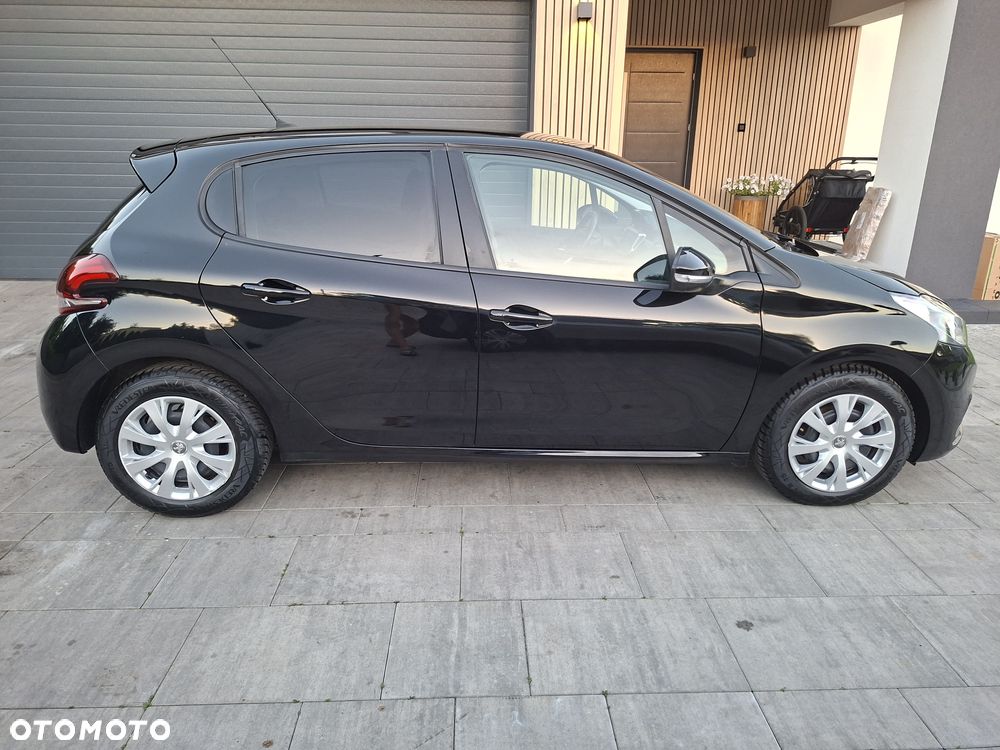 Peugeot 208 - 2