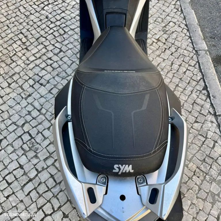 Sym Cruisym 300 - 19