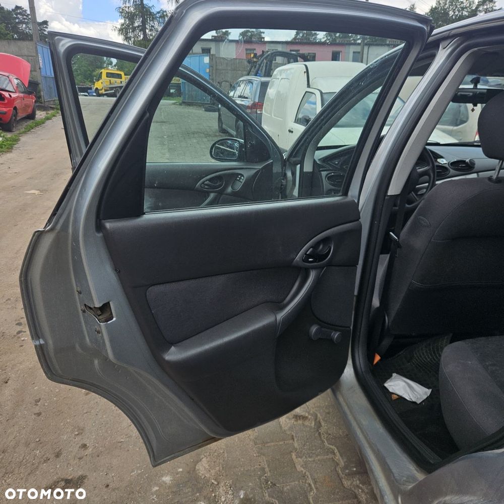 Ford Focus (2004r) 1,6 B 74 KW / 100 KM pojazd na części - 15