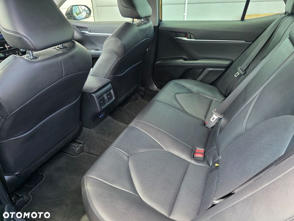 Toyota Camry 2.5 Hybrid Comfort CVT - 29