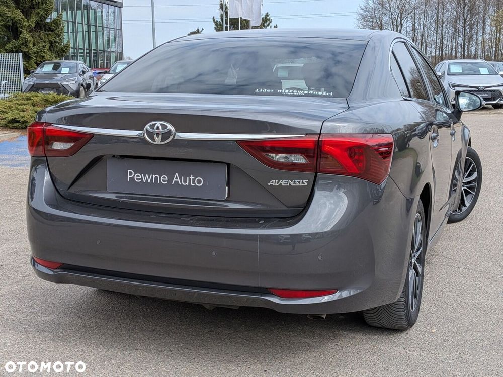Toyota Avensis 2.0 D-4D Premium - 16