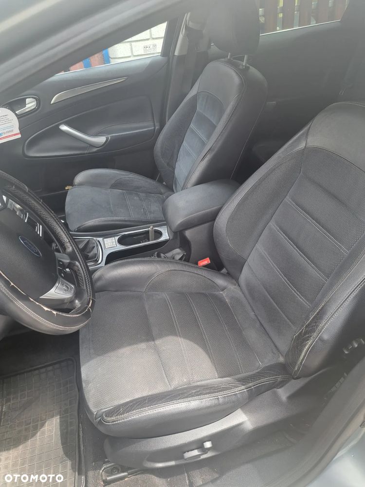 Ford Mondeo - 11