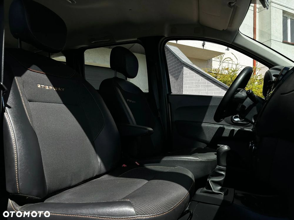 Dacia Lodgy TCe 115 Stepway - 6