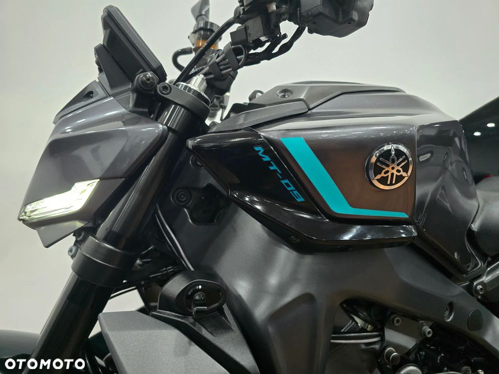 Yamaha MT - 16