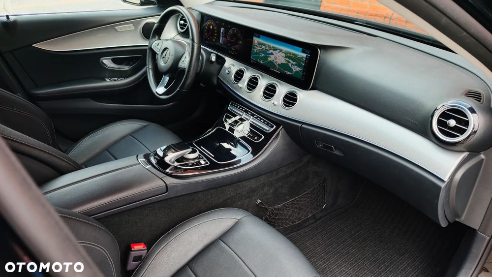 Mercedes-Benz Klasa E 220 d 9G-TRONIC Avantgarde - 20