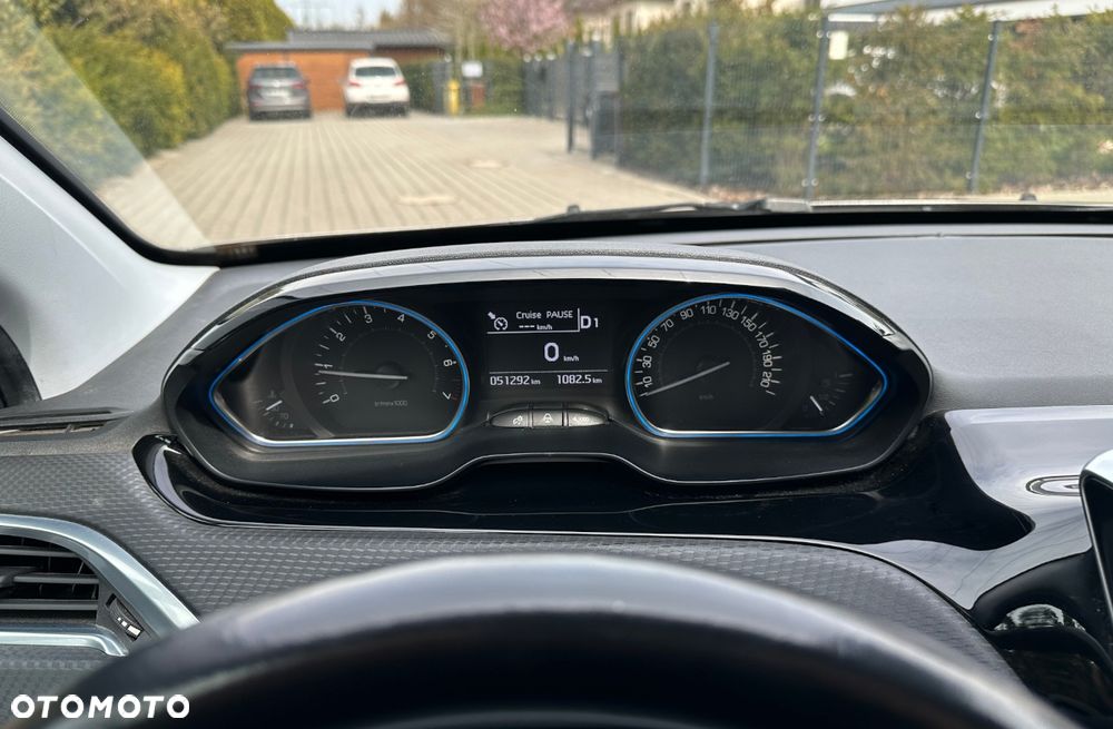 Peugeot 2008 PureTech 110 GPF Stop&Start EAT6 Allure - 20