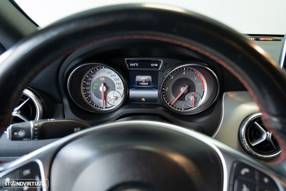 Mercedes-Benz CLA 180 CDI AMG Line - 25