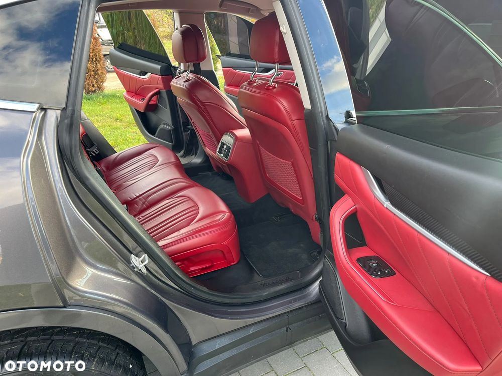 Maserati Levante Granlusso - 22