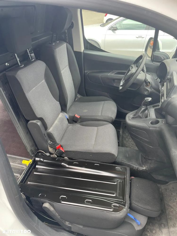 Opel Combo - 16