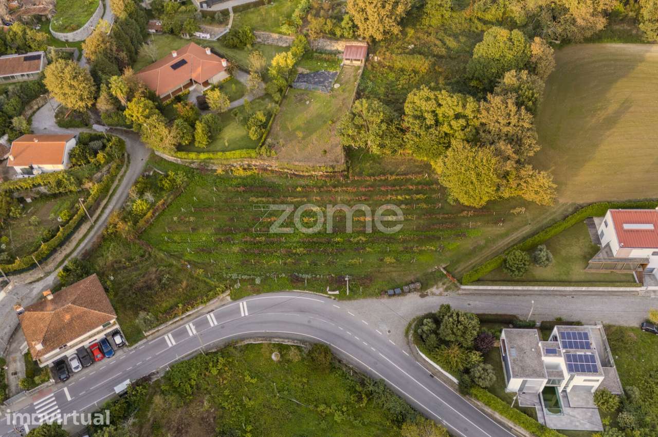 Terreno com 2750m2 em Figueiredo - Guimarães - Grande imagem: 3/16