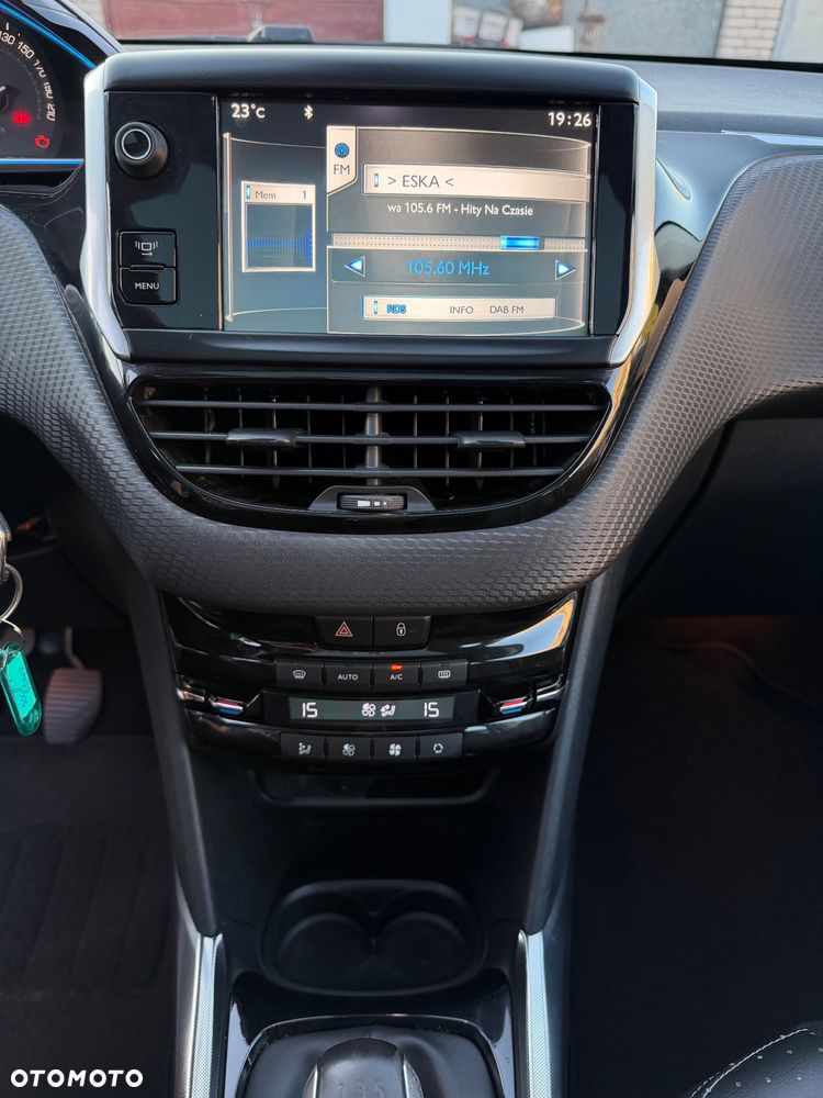 Peugeot 2008 120 VTI Allure - 15
