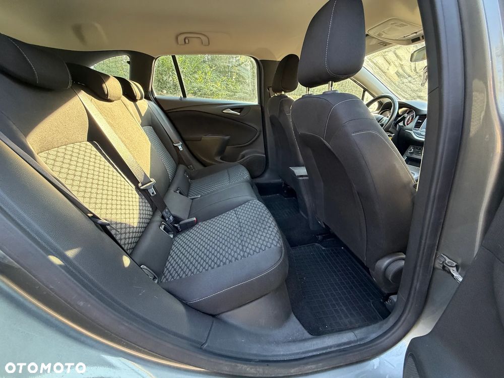 Opel Astra 1.2 T Edition S&S - 22