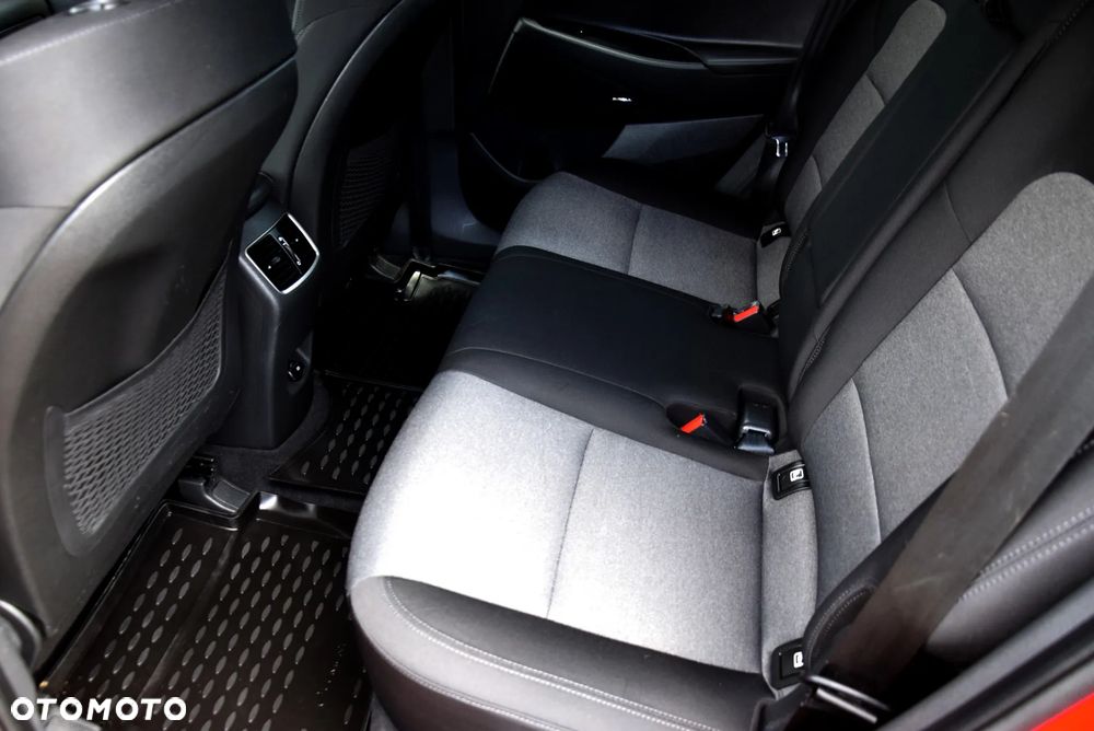 Hyundai Tucson 1.6 T-GDI Comfort 4WD - 22