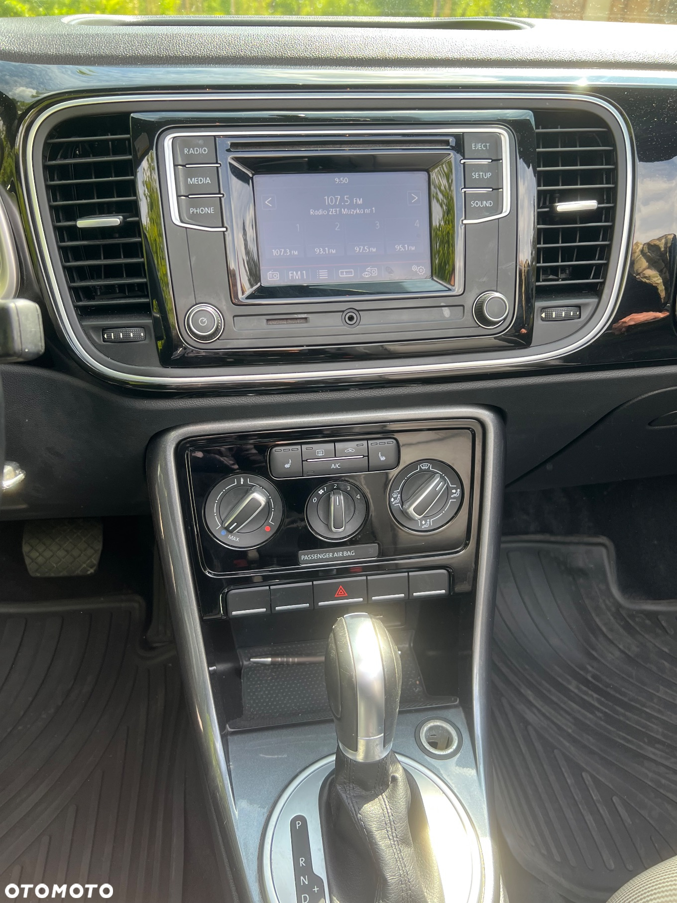 Volkswagen Beetle The 2.0 TSI DSG Sport - 11