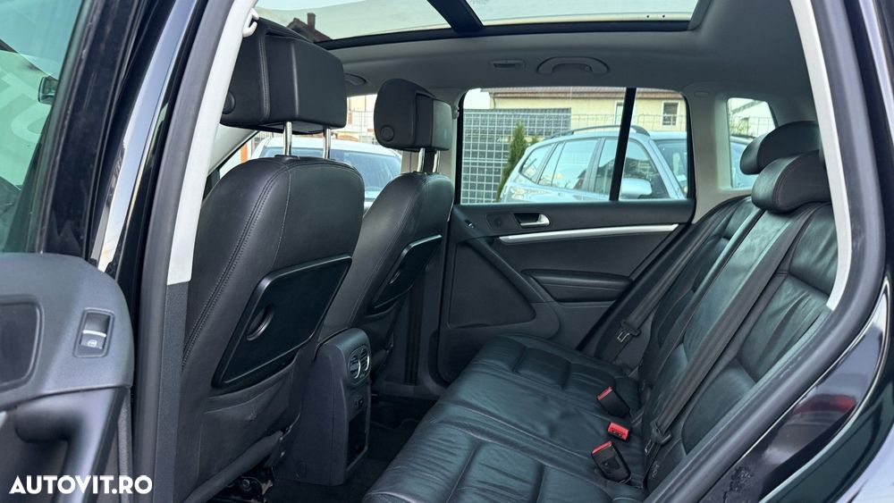 Volkswagen Tiguan - 9