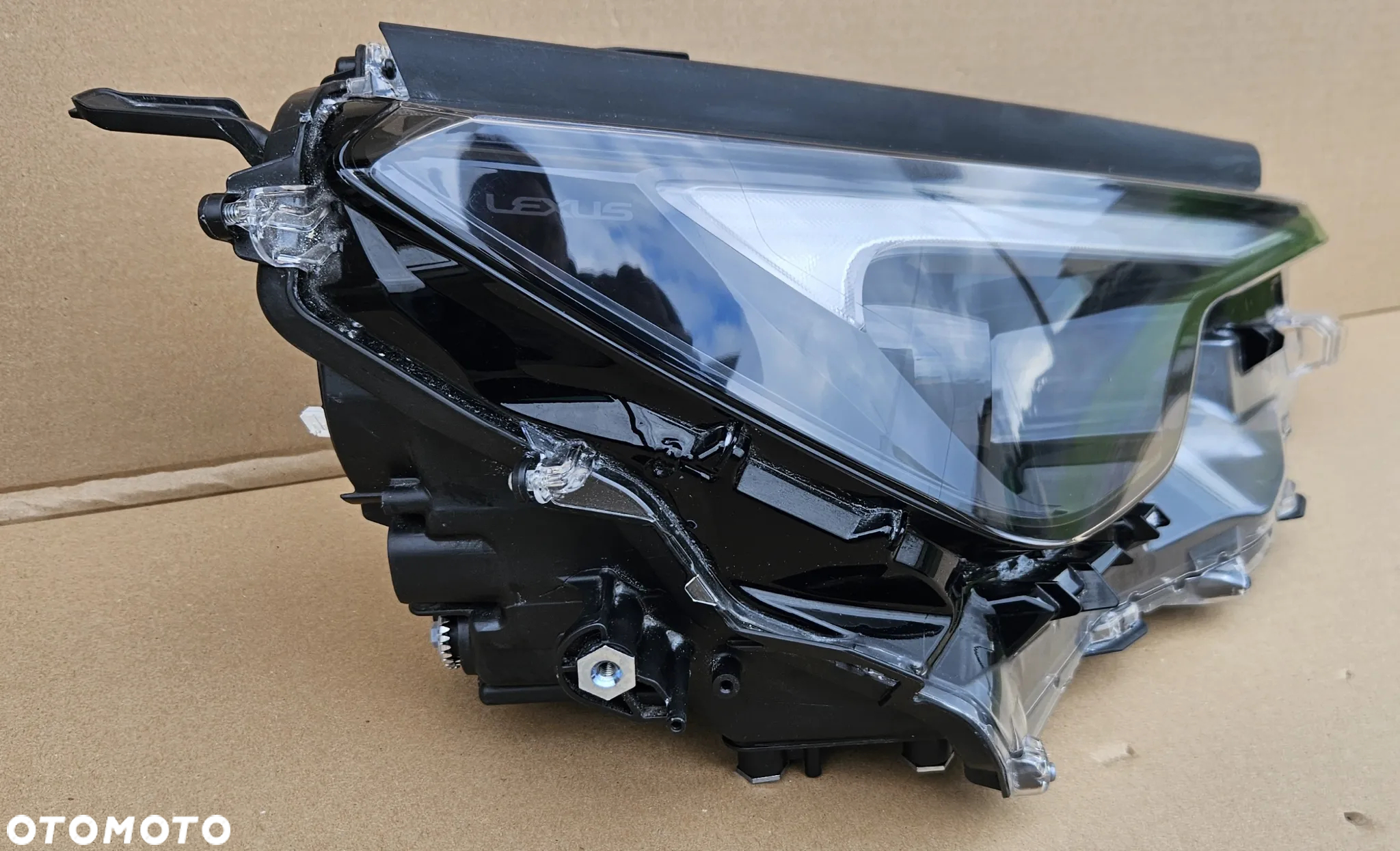 Reflektor prawy lampa przednia LEXUS LBX 2023- ORYGINAŁ! - 5