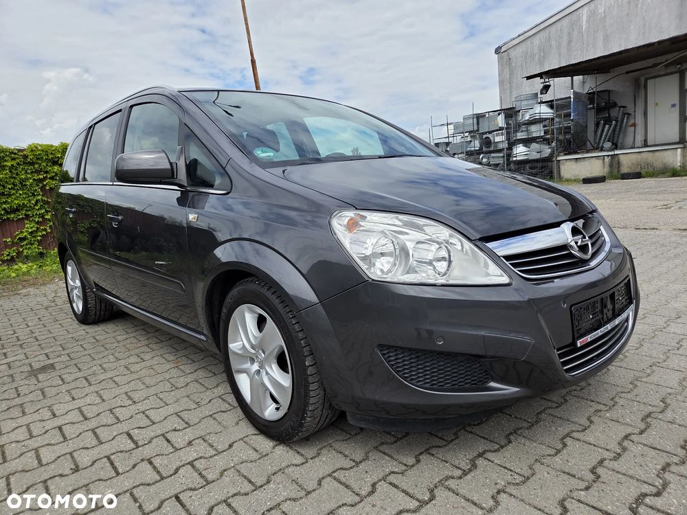 Opel Zafira 1.8 Design Edition - 1