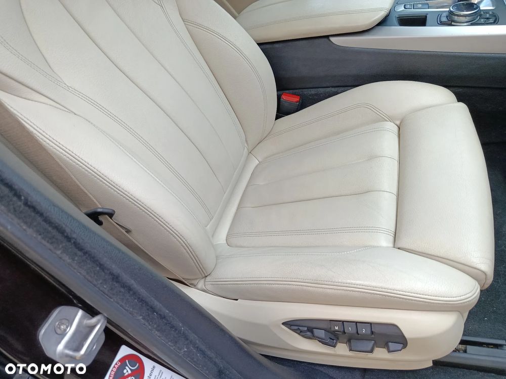 BMW X5 xDrive25d - 16