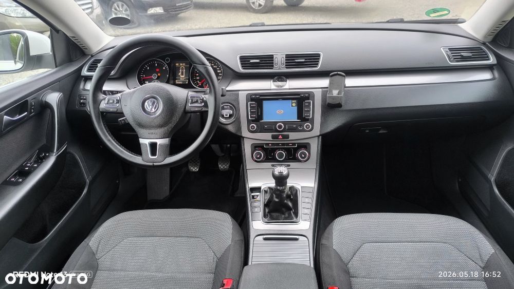 Volkswagen Passat - 8