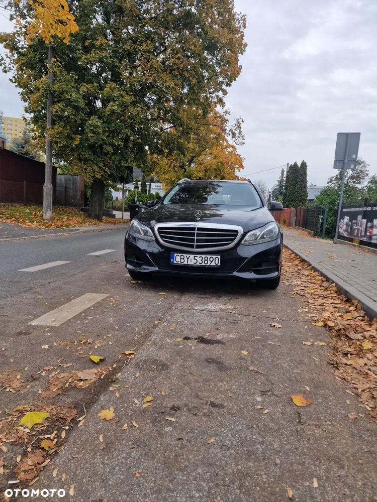 Mercedes-Benz Klasa E 200 BlueTEC 7G-TRONIC Elegance - 3