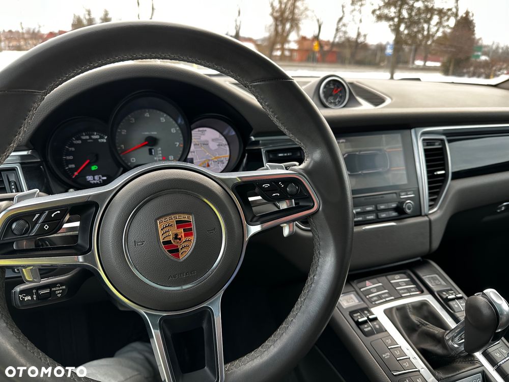 Porsche Macan - 12