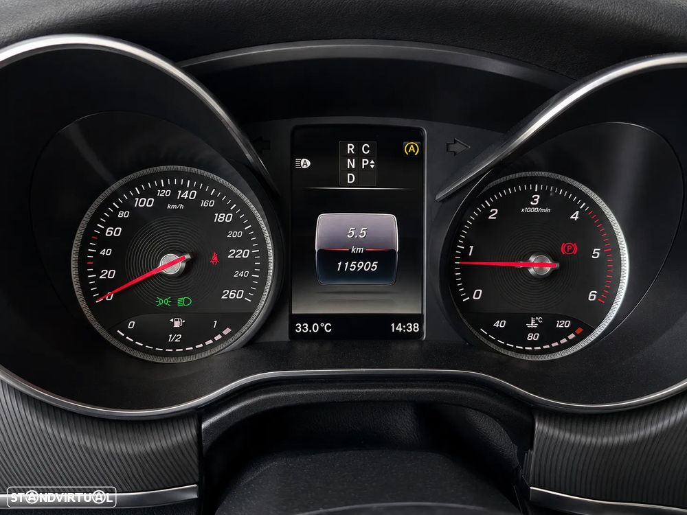 Mercedes-Benz V 220 d Longo Avantgarde Aut. - 24
