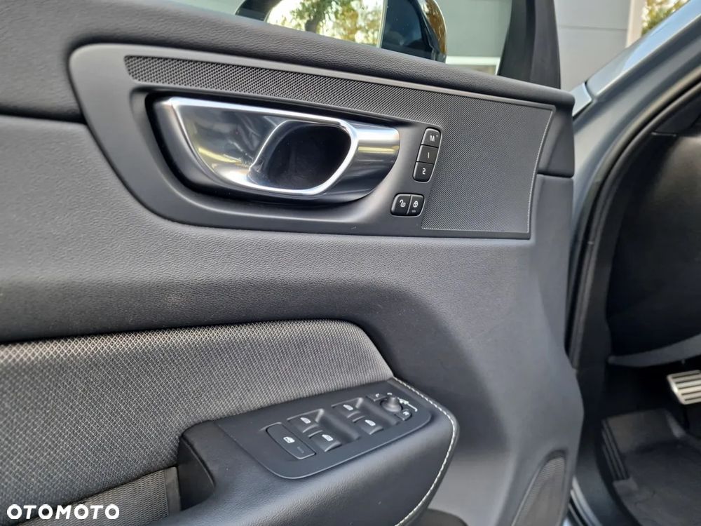 Volvo XC 60 B4 D Geartronic RDesign - 21
