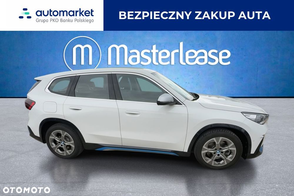 BMW iX1 xDrive30 66.5kWh xLine - 4