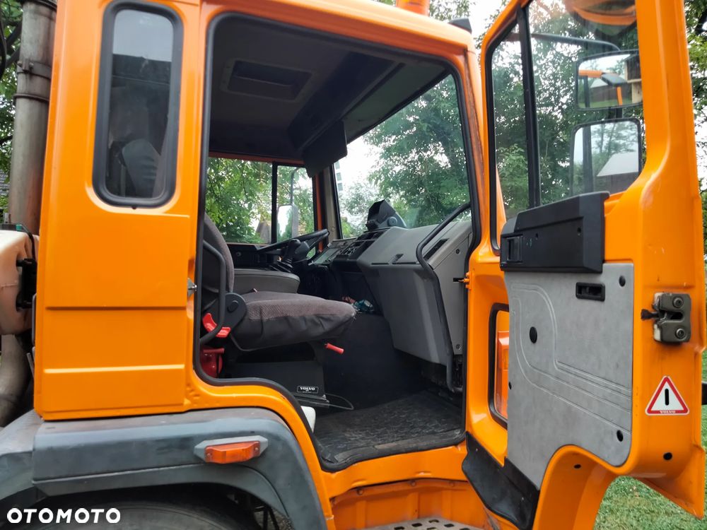 Volvo FL6 14 - 14